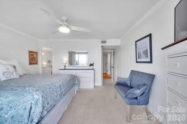 $1,091,000 | 20407 Harborgate Court, Unit 408, Cornelius, NC 28031