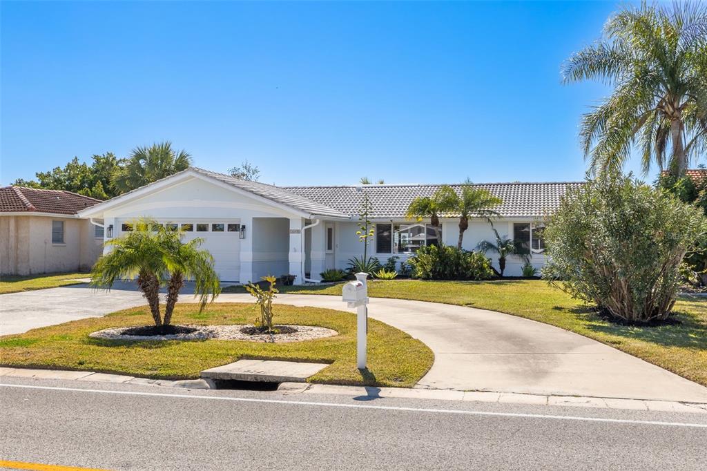 3608 Floramar Terrace New Port Richey, FL 34652 - Photo 2 of 43