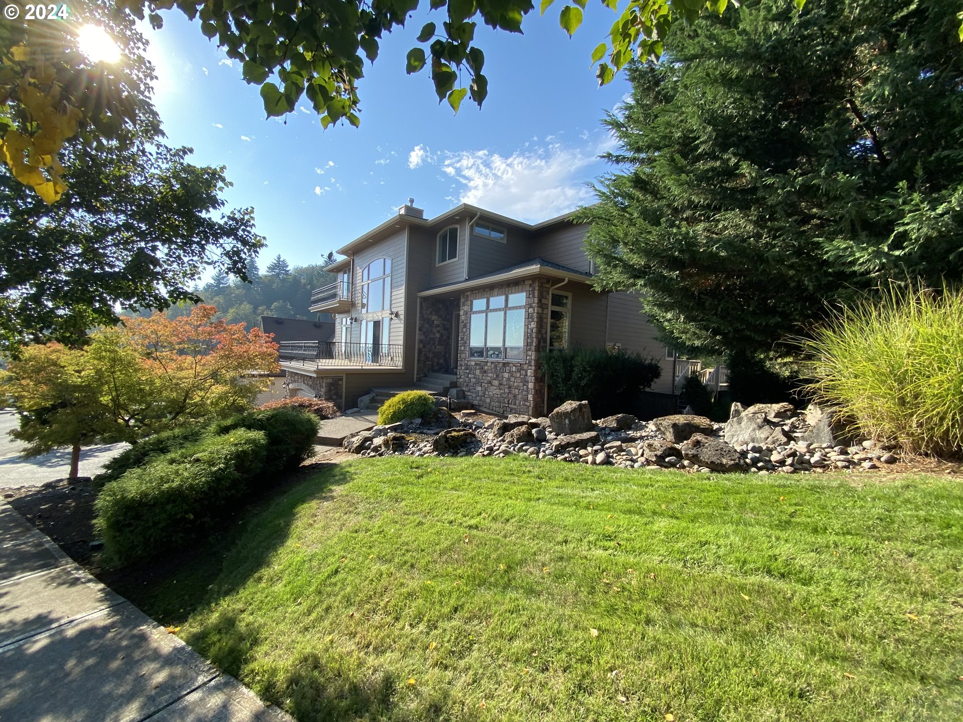 785 Northwest Valley Street Camas, WA 98607 - Photo 2 of 29 Gallery Image 2