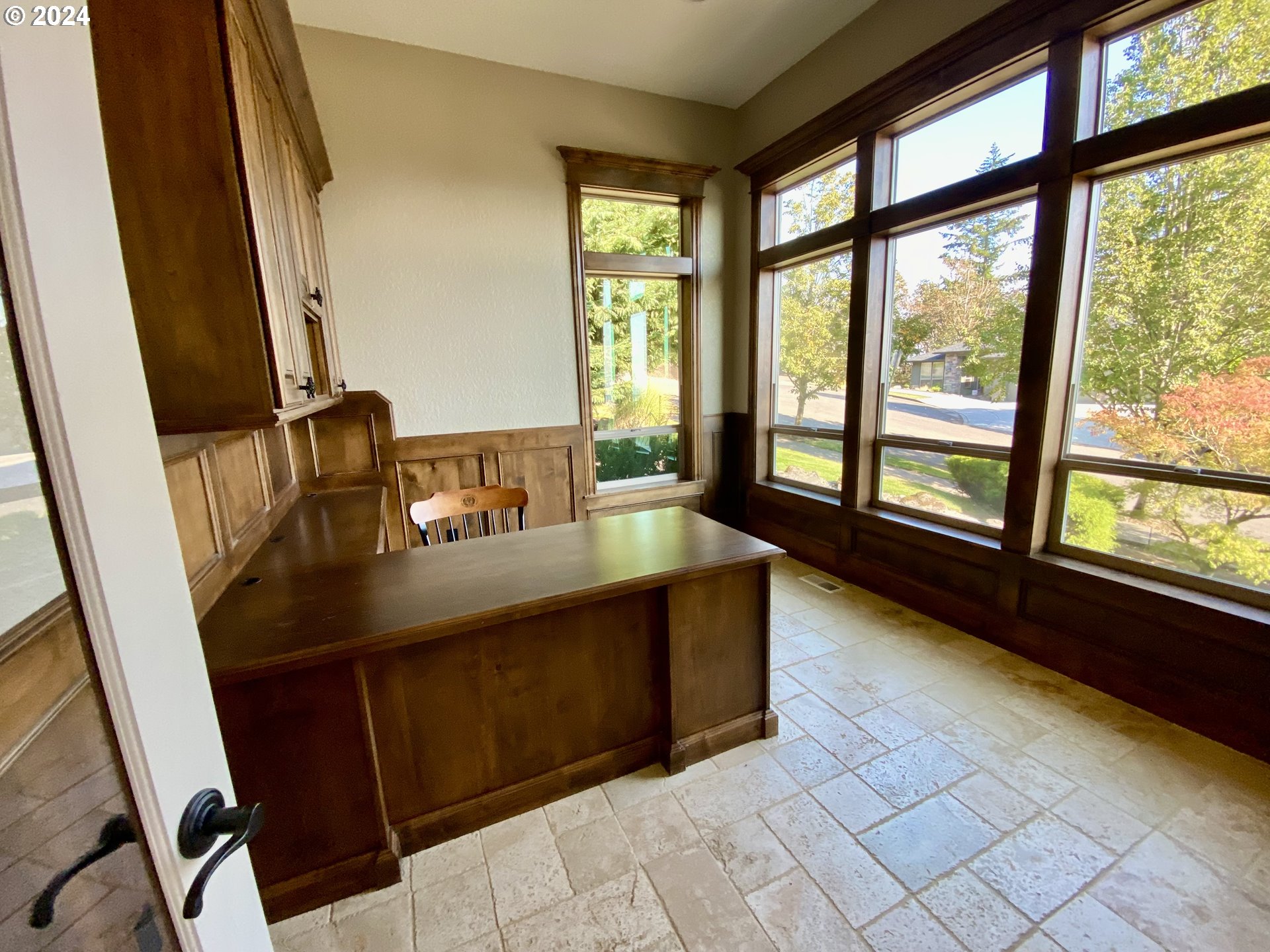 785 Northwest Valley Street Camas, WA 98607 - Photo 8 of 29 Gallery Image 8
