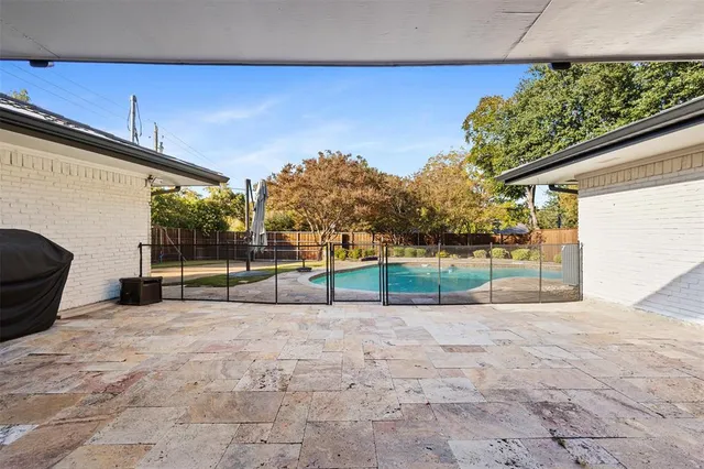 a view of a outdoor space