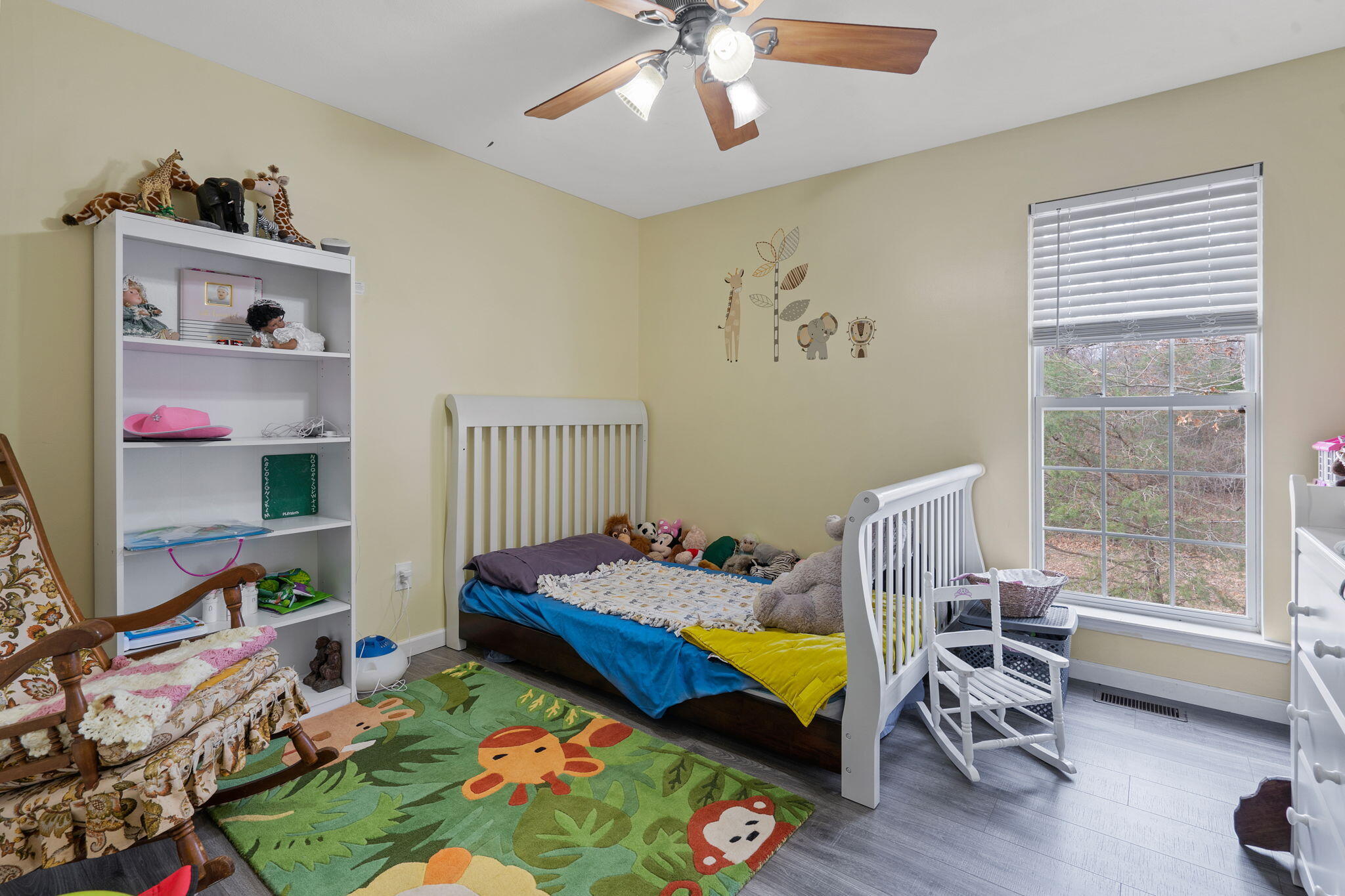 137 Drew Avenue Dayton, TN 37321 - Photo 20 of 32 13-web-or-mls-137 Drew-Angie-13