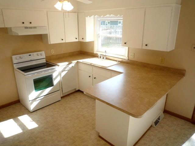 2680 South Sievers Ext Road Vincennes, IN 47591 - Photo 3 of 12