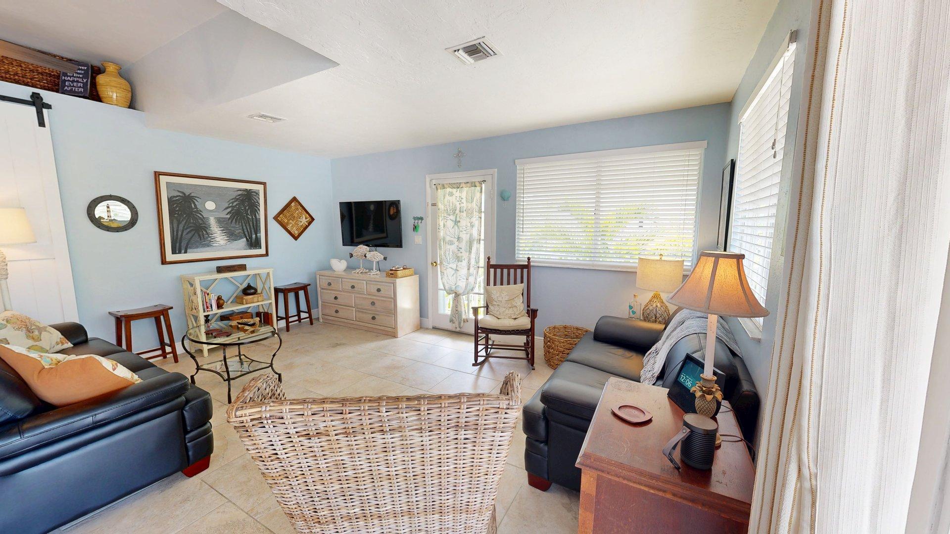 104 8th Lane Key Largo, FL 33037 - Photo 7 of 29 7