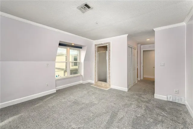 $285,000 | 6708 West 109th Street, Unit E, Overland Park, KS 66211