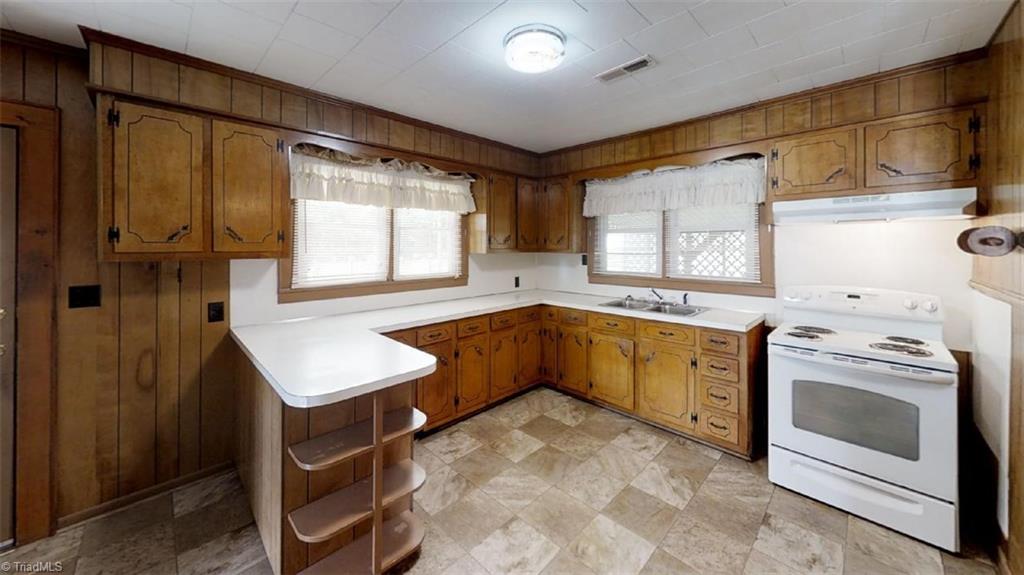 284 Johnson Road Denton, NC 27239 - Photo 9 of 27