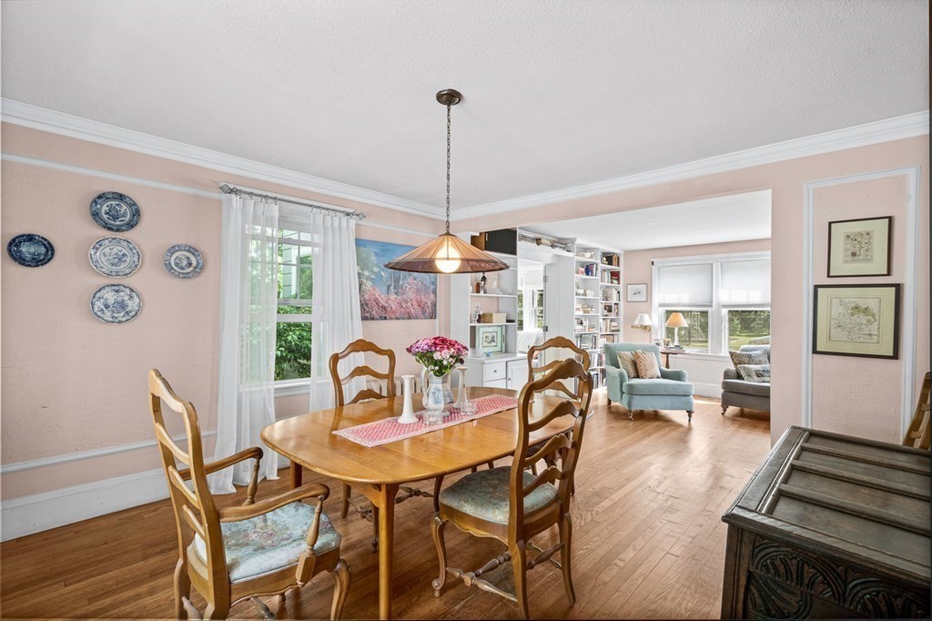 24 Hilltop Avenue Lexington, MA 02421 - Photo 12 of 42