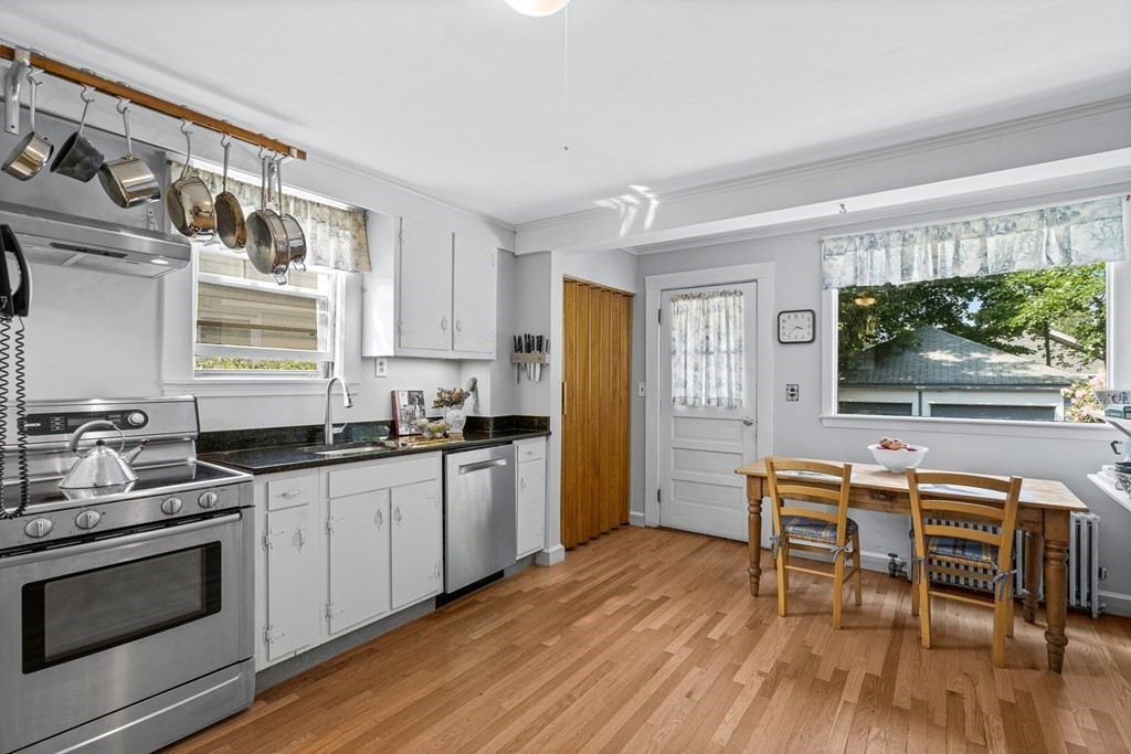 24 Hilltop Avenue Lexington, MA 02421 - Photo 13 of 42