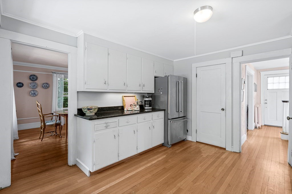 24 Hilltop Avenue Lexington, MA 02421 - Photo 15 of 42