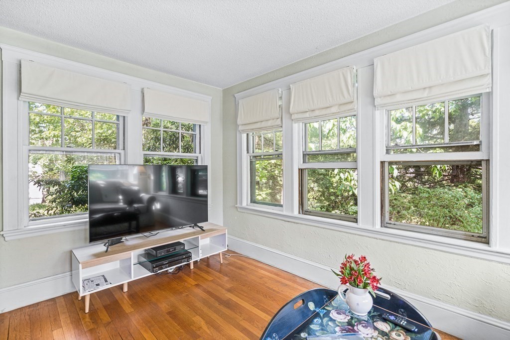 24 Hilltop Avenue Lexington, MA 02421 - Photo 20 of 42