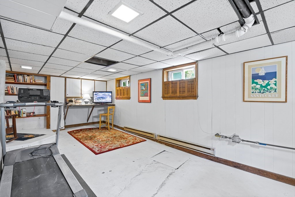 24 Hilltop Avenue Lexington, MA 02421 - Photo 34 of 42