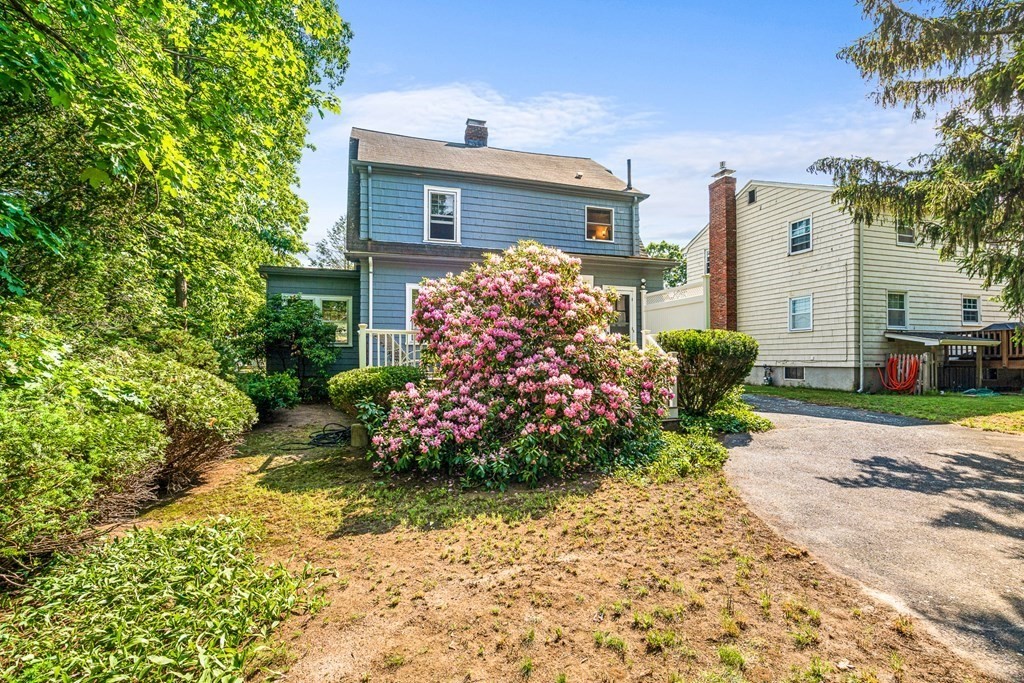 24 Hilltop Avenue Lexington, MA 02421 - Photo 38 of 42