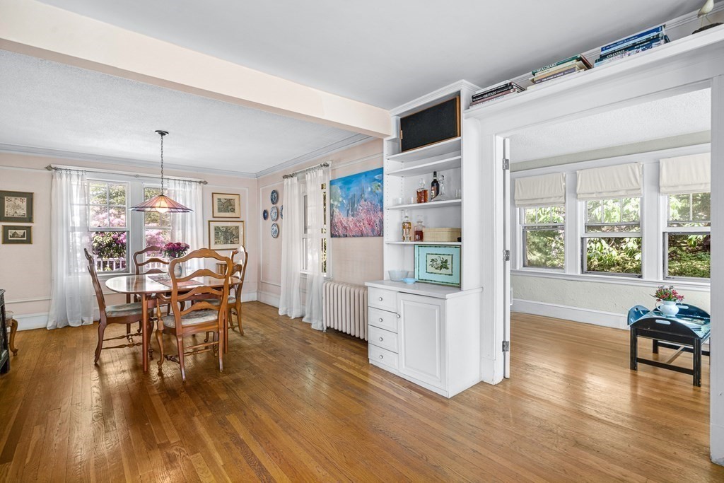 24 Hilltop Avenue Lexington, MA 02421 - Photo 8 of 42