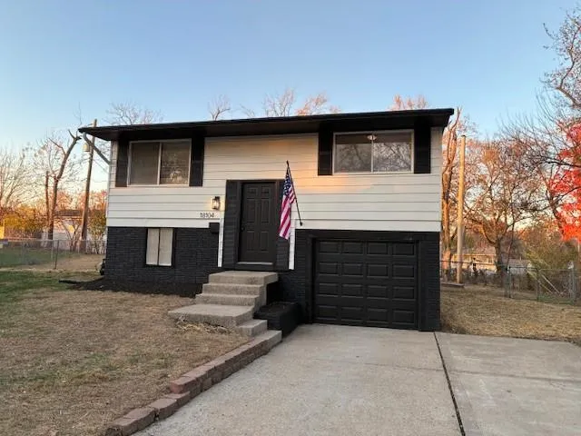 $195,000 | 18104 East 17th Street North, Independence, MO 64058