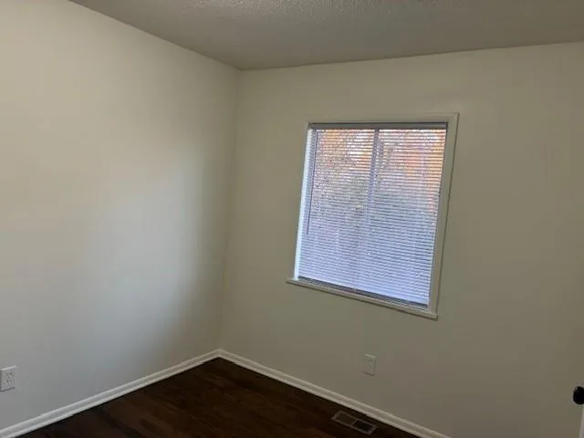 $195,000 | 18104 East 17th Street North, Independence, MO 64058