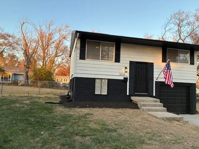 $195,000 | 18104 East 17th Street North, Independence, MO 64058