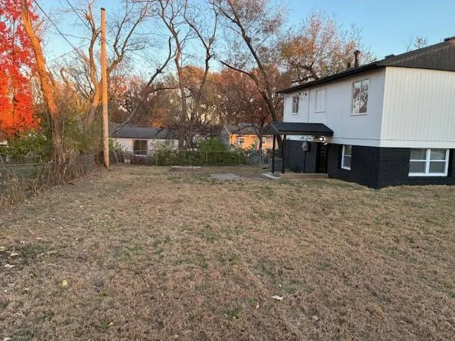 $195,000 | 18104 East 17th Street North, Independence, MO 64058