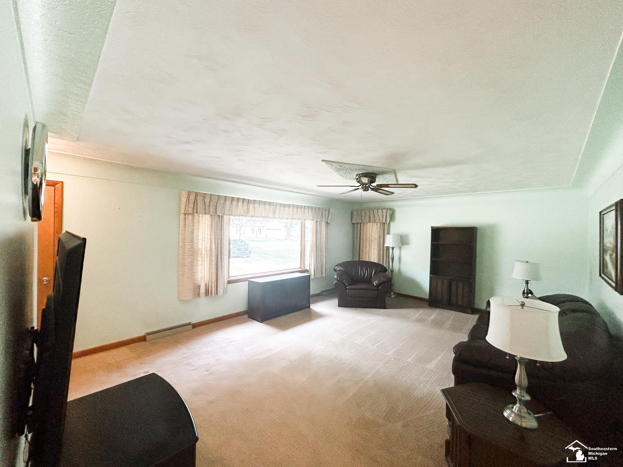 296 East Hurd Road Monroe, MI 48162 - Photo 7 of 48