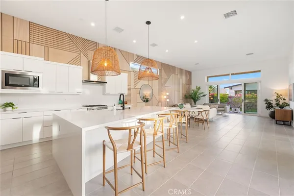 $949,000 | 761 Nugget Lane, Palm Springs, CA 92262