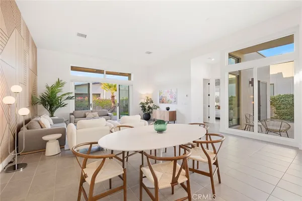 $949,000 | 761 Nugget Lane, Palm Springs, CA 92262