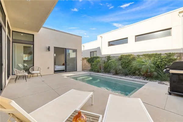 $949,000 | 761 Nugget Lane, Palm Springs, CA 92262