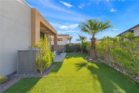 $949,000 | 761 Nugget Lane, Palm Springs, CA 92262