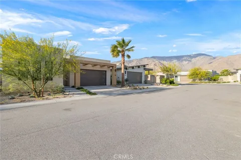 $949,000 | 761 Nugget Lane, Palm Springs, CA 92262