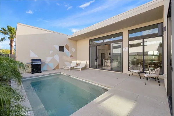 $949,000 | 761 Nugget Lane, Palm Springs, CA 92262