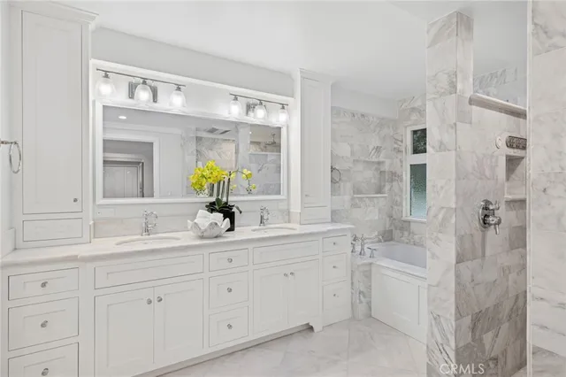 $6,995,000 | 301 Evening Canyon Road, Corona del Mar, CA 92625