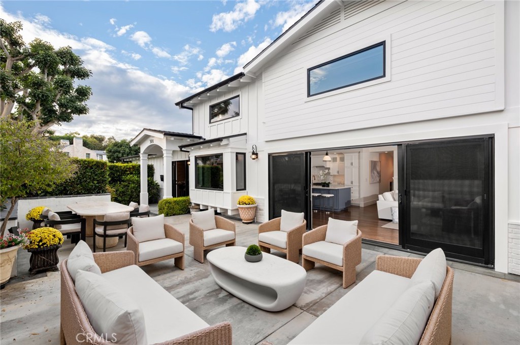 301 Evening Canyon Road Corona del Mar, CA 92625 - Photo 3 of 30