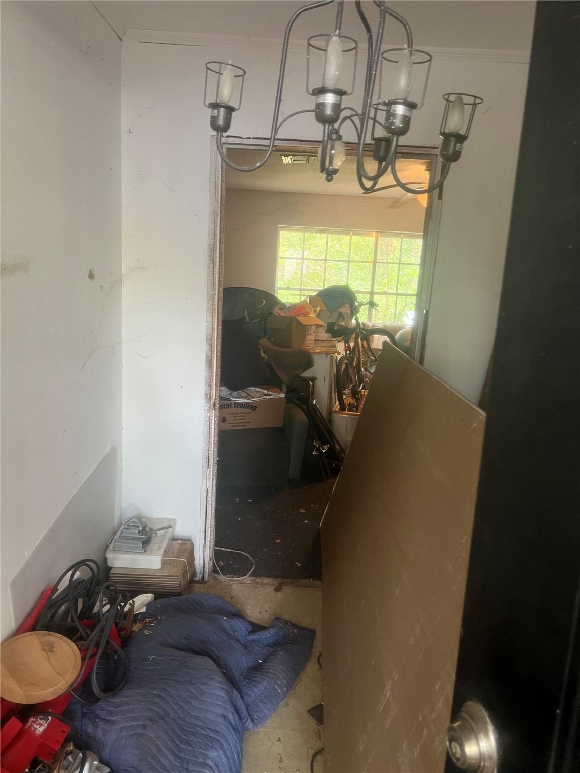 16707 Waycreek Road Houston, TX 77068 - Photo 17 of 29 a room with a window