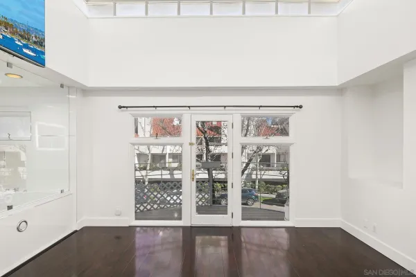$5,895 | 706 Kettner Boulevard, San Diego, CA 92101
