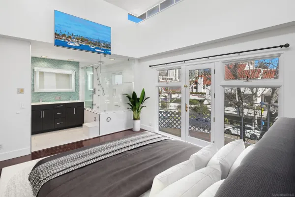 $5,895 | 706 Kettner Boulevard, San Diego, CA 92101