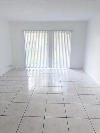 $1,500 | 615 Northwest 177th Street, Unit 104, Miami Gardens, FL 33169
