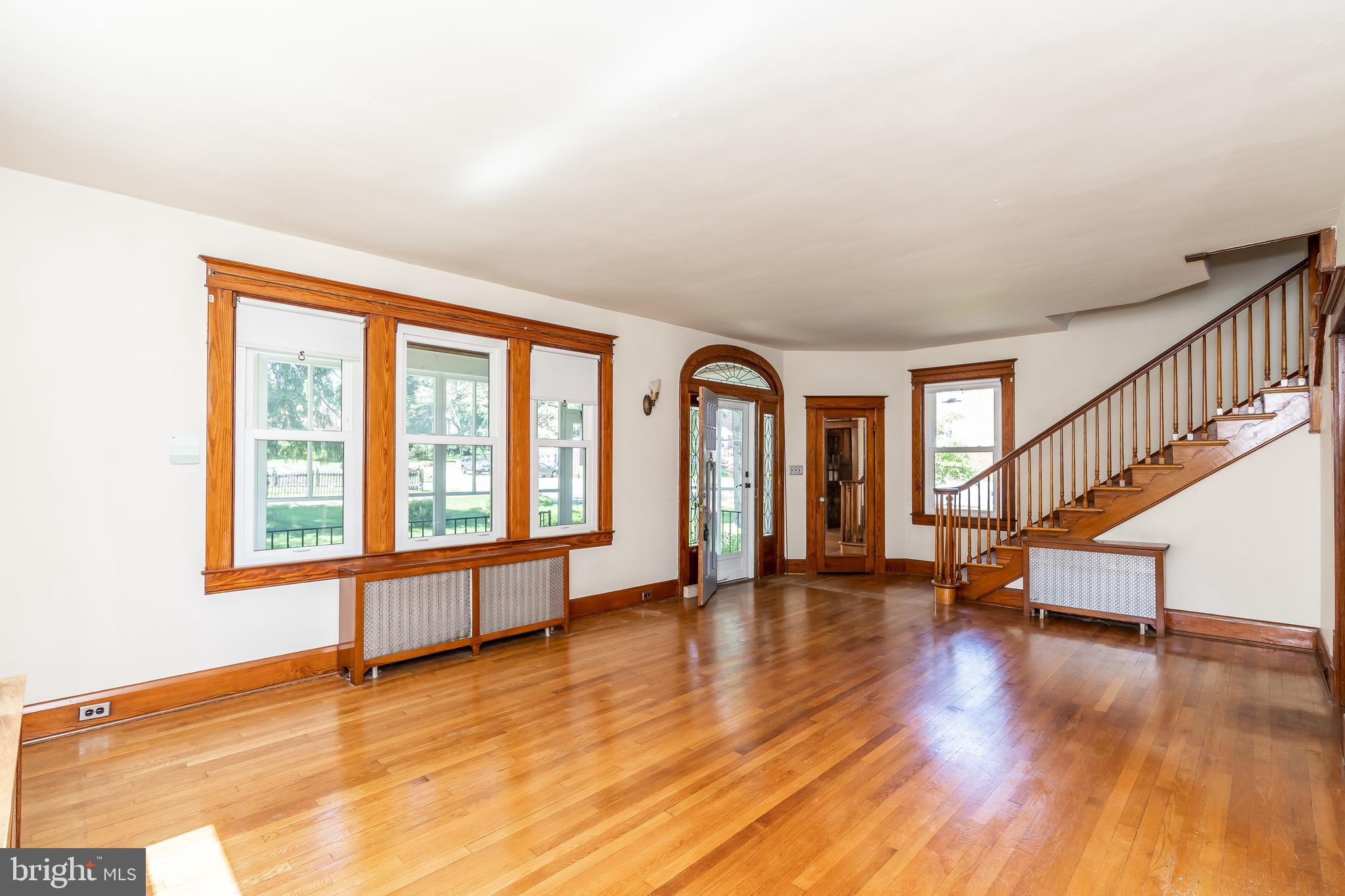 137 Cherrydell Road Baltimore, MD 21228 - Photo 11 of 44 Lots of natural light