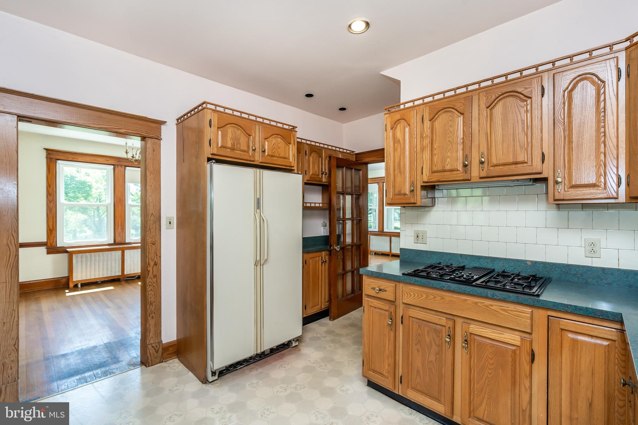 137 Cherrydell Road Baltimore, MD 21228 - Photo 18 of 44