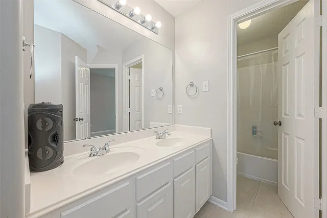 $3,950 | 4202 Stone Oak Court, Missouri City, TX 77459