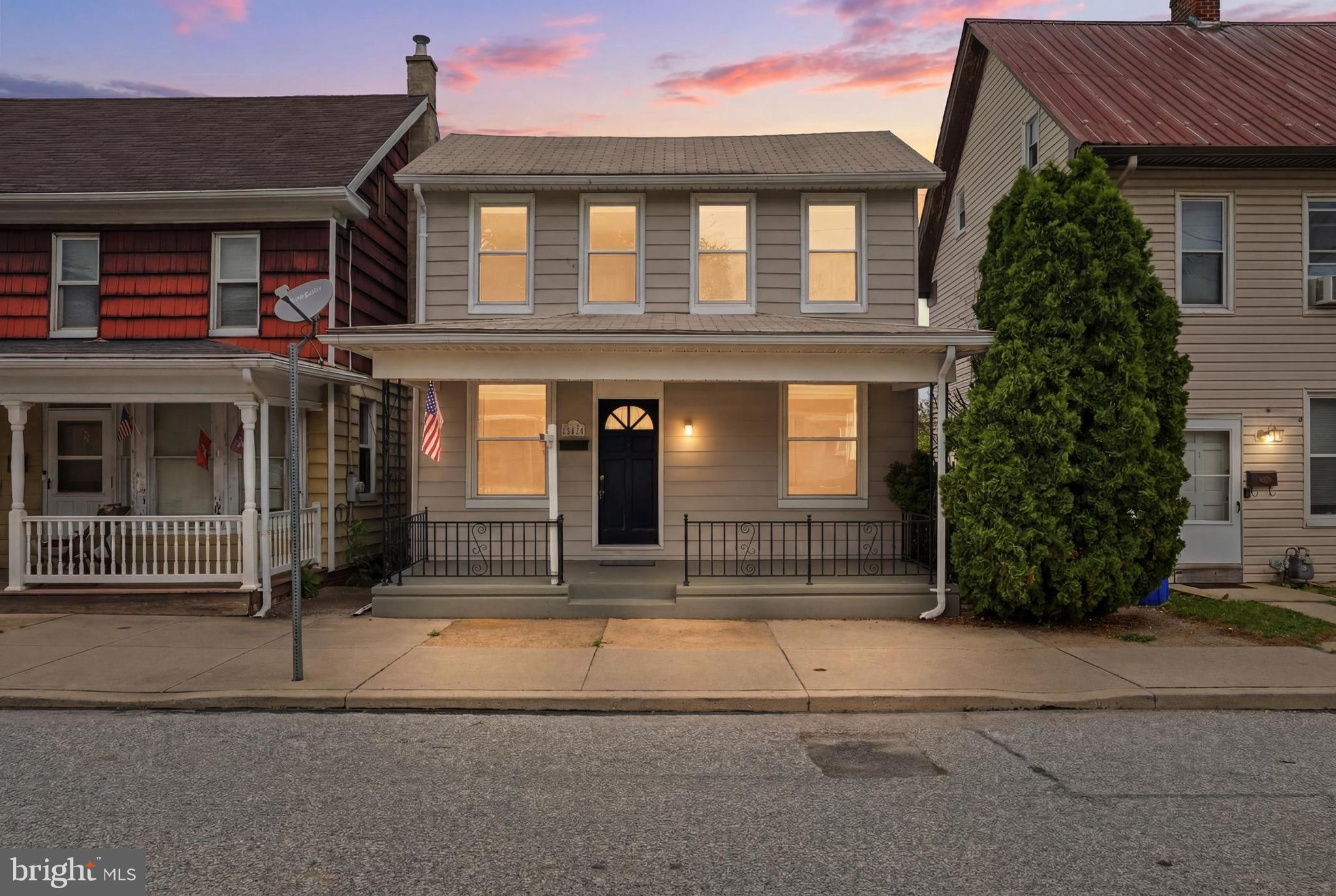 105 East Maple Street Dallastown, PA 17313 - Photo 2 of 54