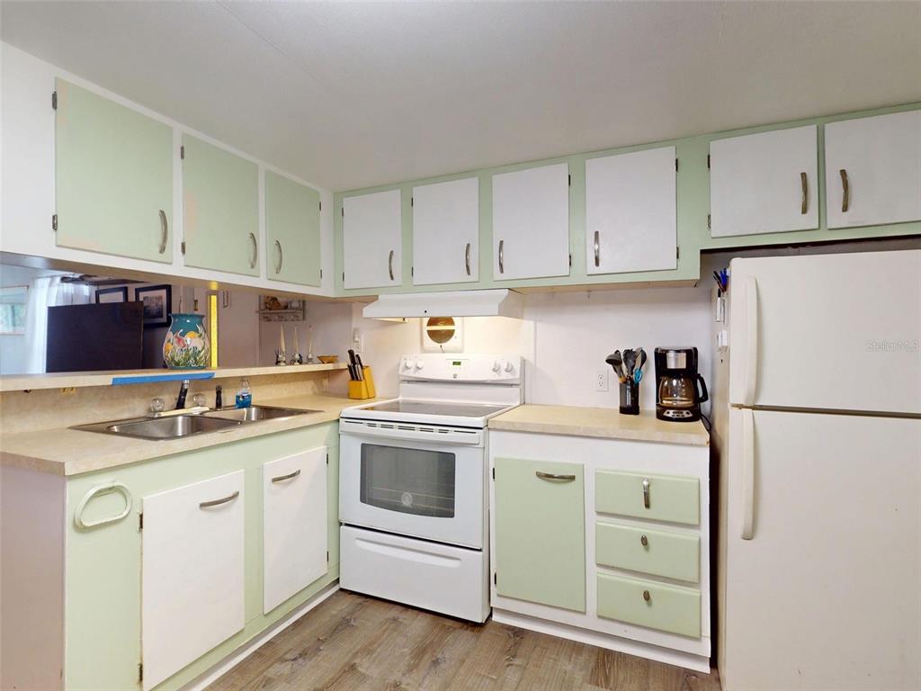 2201 South Ridgewood Avenue, Unit 8 Edgewater, FL 32141 - Photo 18 of 70