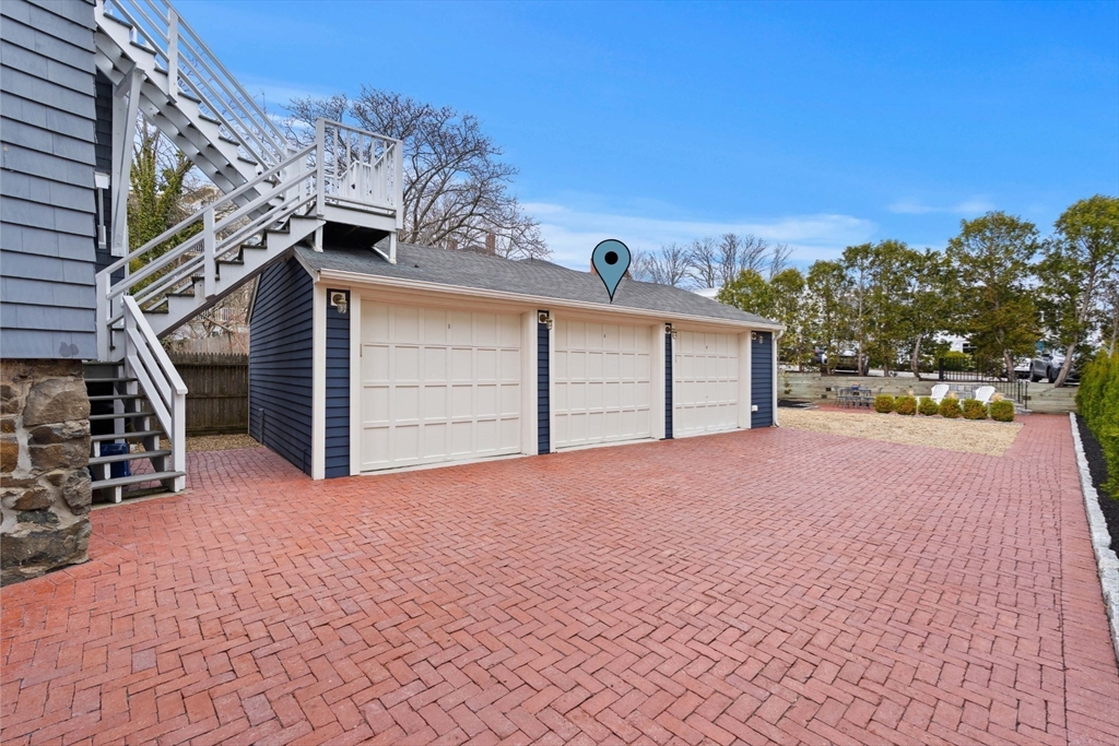 12 Darling Street, Unit 2 Marblehead, MA 01945 - Photo 16 of 26