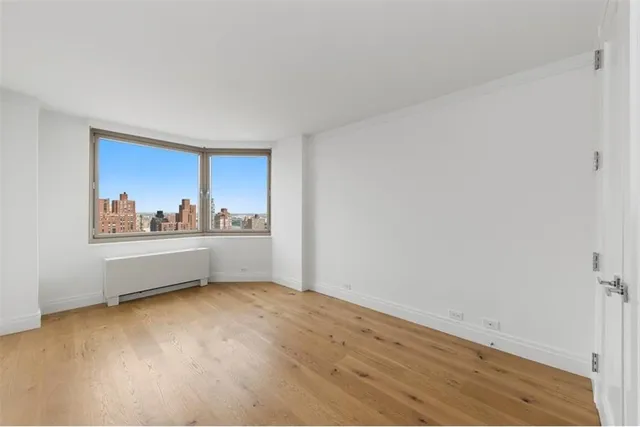 $17,695 | 201 East 86th Street, Unit 33F | Upper East Side