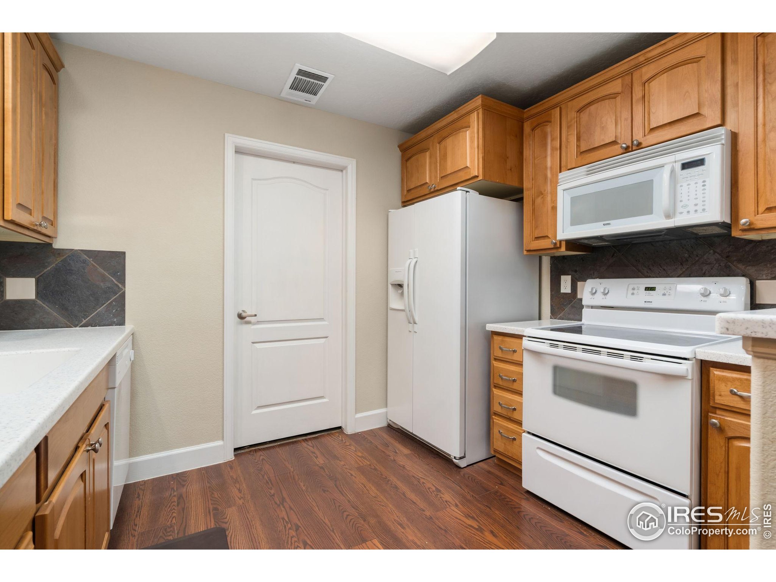 5775 29th Street, Unit 206 Greeley, CO 80634 - Photo 4 of 13