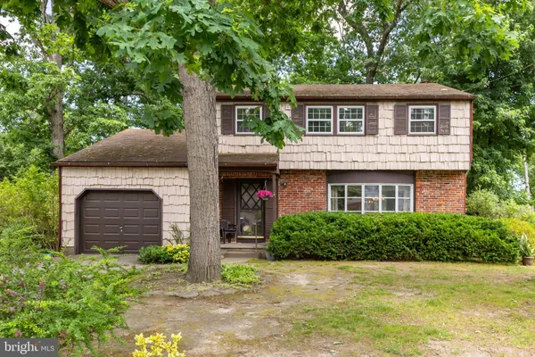 $375,000 | 31 Silver Birch Road, Blackwood, NJ 08012