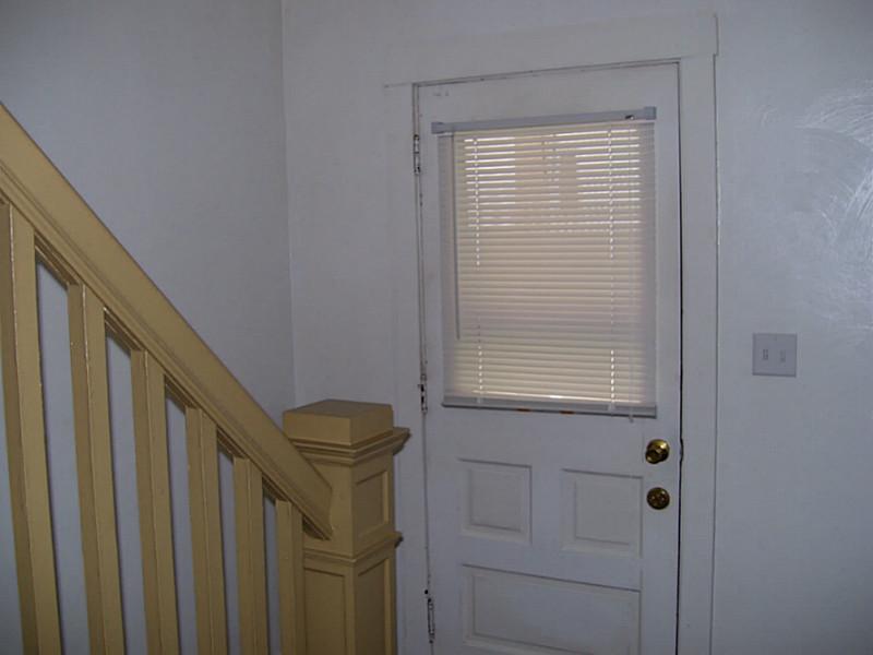 236 Provost Road Pittsburgh, PA 15234 - Photo 4 of 15 Entry/Foyer.