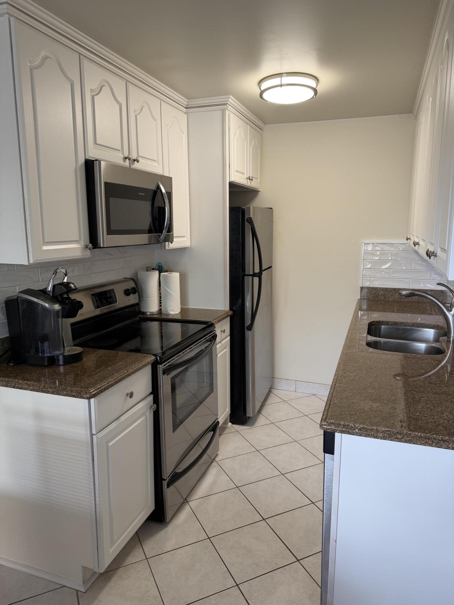 3037 Cornwall East Boca Raton, FL 33434 - Photo 5 of 17 IMG_5306