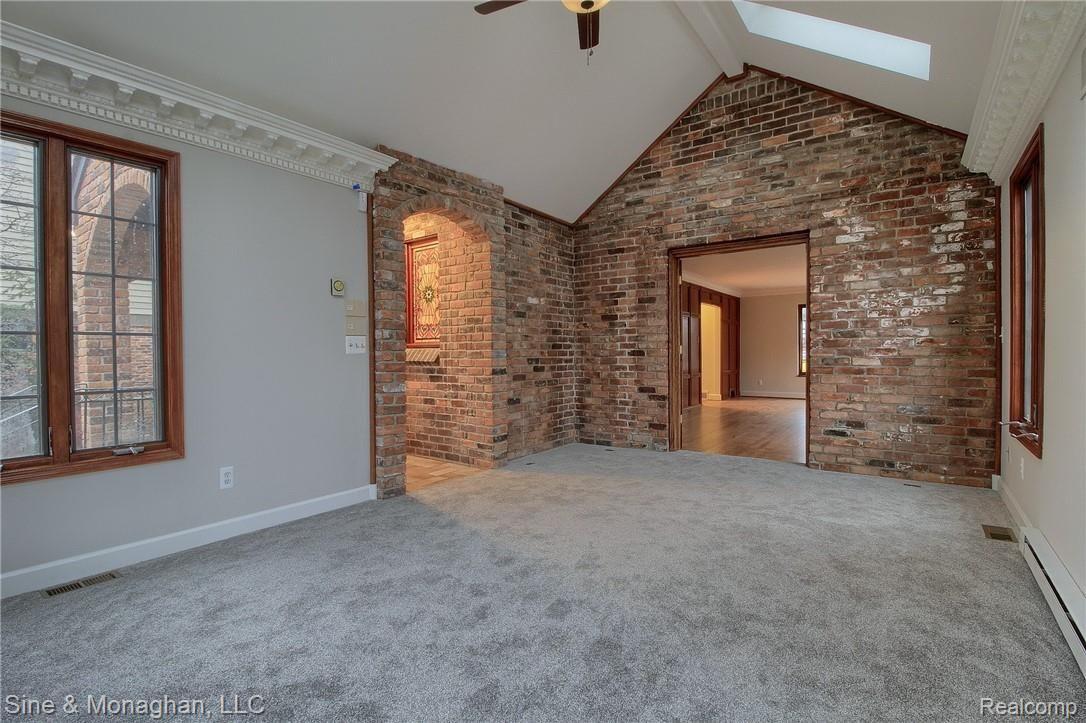 524 Barrington Road Grosse Pointe, MI 48230 - Photo 13 of 57 15-Sunroom 2nd View.jpg