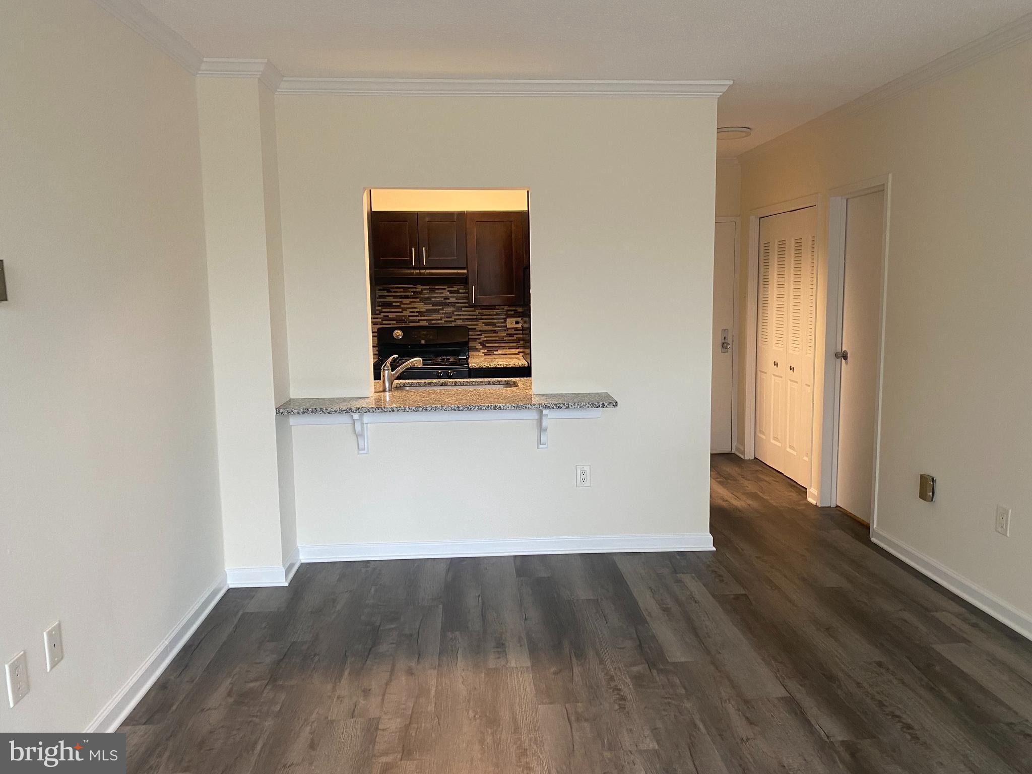 4141 North Henderson Road, Unit 108 Arlington, VA 22203 - Photo 11 of 28
