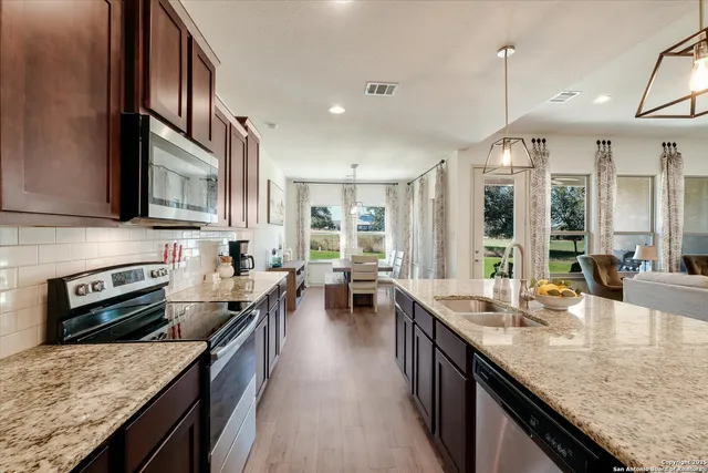 $479,900 | 240 Roy Nichols, Blanco, TX 78606