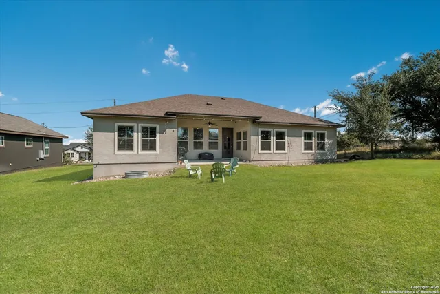 $479,900 | 240 Roy Nichols, Blanco, TX 78606
