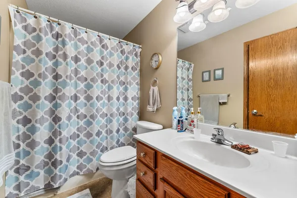 $289,900 | 206 Brookview Lane, Durant, IA 52747